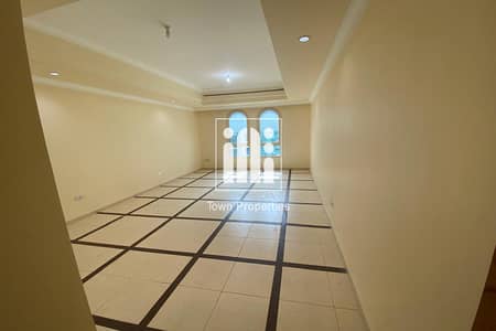Majles | 4BR + Maid Apartment | Prime Location |