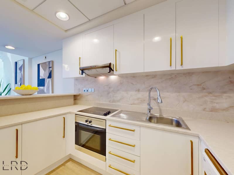 7 EDITED_LRD-VACATION-HOMES-Sky-Gardens-DIFC-02222025_105147. jpg