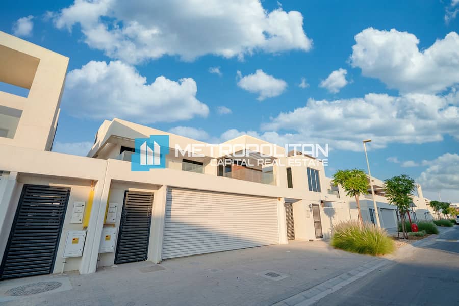 Ready To Move In | High-End 4BR+M Villa | Type 2 Ready To Move In | High-End 4BR+M Villa | Type 2