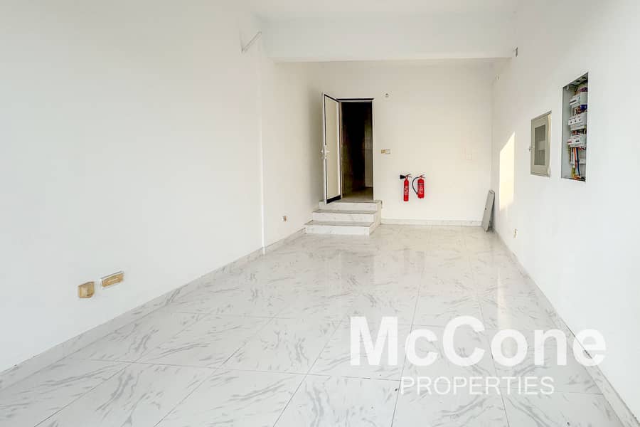 Магазин в Аль Карама,Карама Голд Билдинг, 85000 AED - 11019897 Магазин в Аль Карама,Карама Голд Билдинг, 85000 AED - 11019897