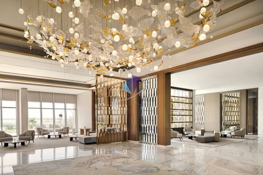 28 Reception and sea lounge with chandelier. JPG