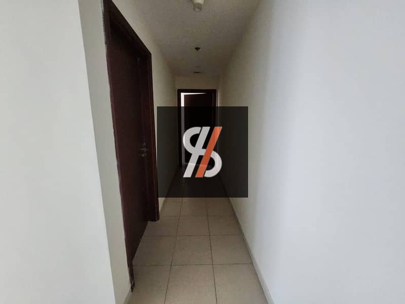 14 d3a0c18b-c354-46ba-bc32-c0cb5e6a4c60. jpg