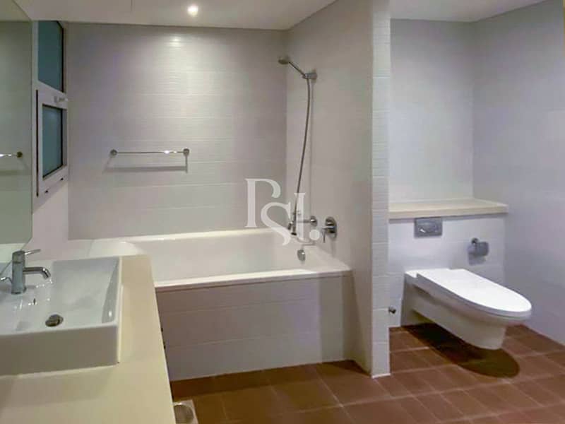 8 Al-Raha-Beach-Al-Muneera-Abu-Dhabi-Bathroom. jpg