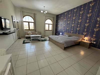 Studio for Rent in International City, Dubai - IMG_8574. jpg
