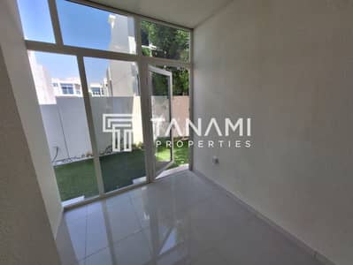 3 Bedroom Townhouse for Sale in DAMAC Hills 2 (Akoya by DAMAC), Dubai - Upgraded 3 Bed+Study | Fully Furnished | Corner unit