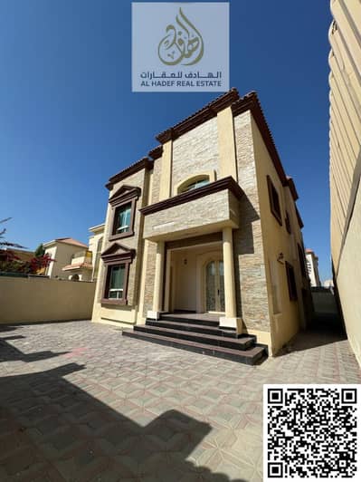 Luxury villa for rent in Al Rawda 1 area, Ajman, on a main street, close to all services, beautiful location