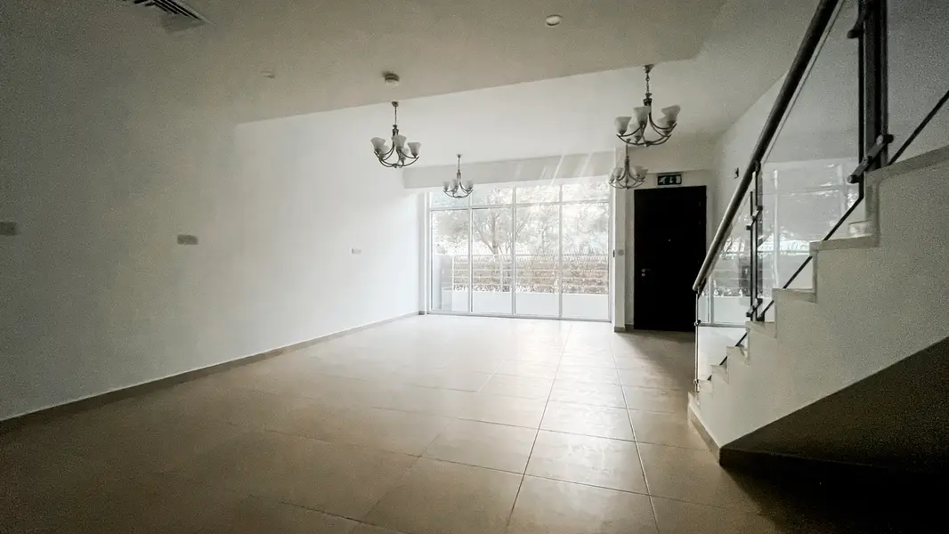 ***SALE ****| Luxurious 3-BR Townhouse | Yellow Villa | Best Price image 5