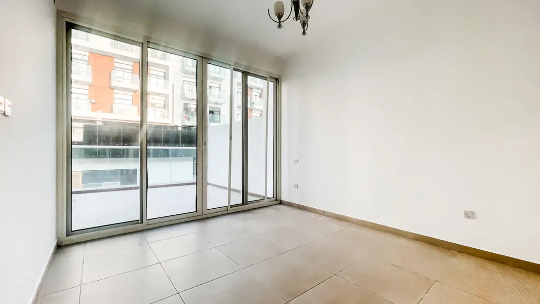 ***SALE ****| Luxurious 3-BR Townhouse | Yellow Villa | Best Price image 8