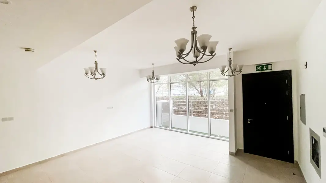 ***SALE ****| Luxurious 3-BR Townhouse | Yellow Villa | Best Price image 11