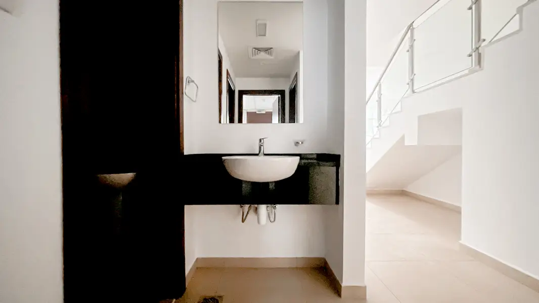 ***SALE ****| Luxurious 3-BR Townhouse | Yellow Villa | Best Price image 12