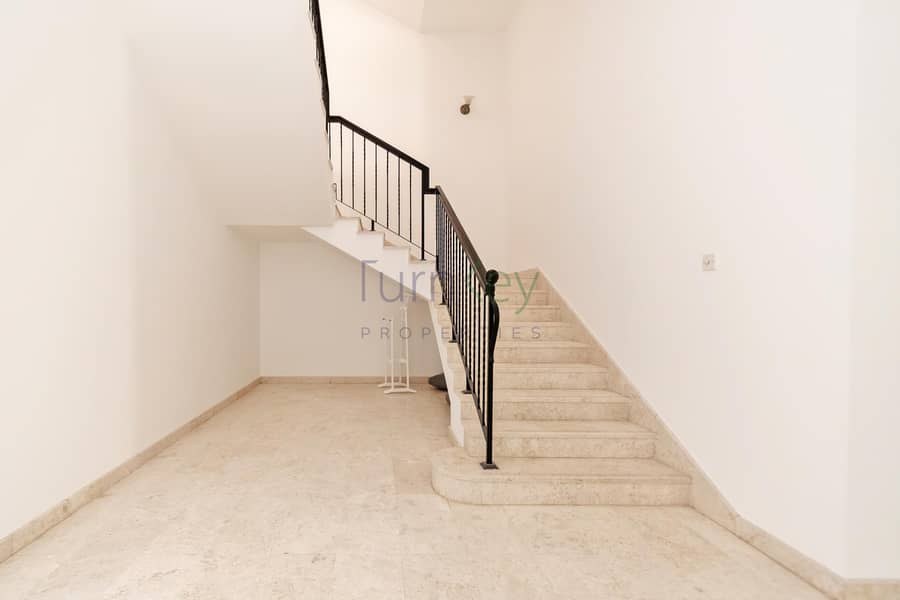 18 933d4496-73e7-420a-b0c7-1ad85b87ee8c. png