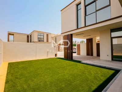 3 Bedroom Townhouse for Sale in Al Jubail Island, Abu Dhabi - TH3 Square in Ain Al Maha | Stunning Townhouse