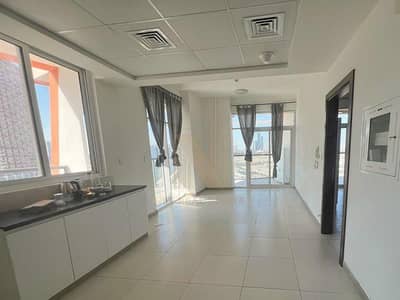 1 Bedroom Apartment for Rent in Al Jaddaf, Dubai - Mid Floor I Spacious Layout I City View