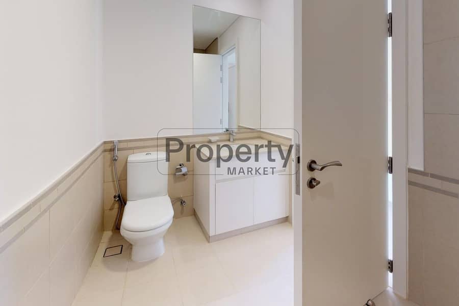 15 U-0747-Town-Square-Zahra-Breeze-4A-2BR-Bathroom 1. jpg