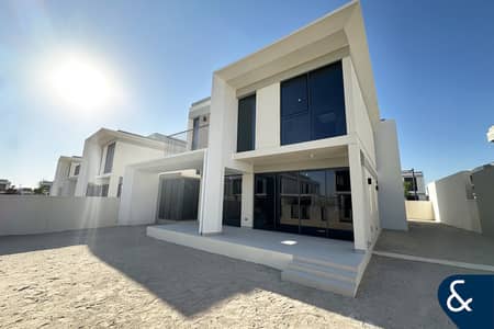 5 Bedroom Villa for Sale in Tilal Al Ghaf, Dubai - Five Bed| Handed Over Unit| Open Kitchen