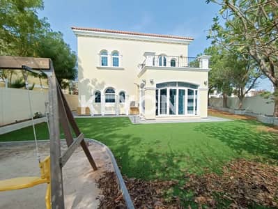 4 Bedroom Villa for Rent in Jumeirah Park, Dubai - Stunning 4-Bedroom Villa | Corner Unit | Bigger Plot
