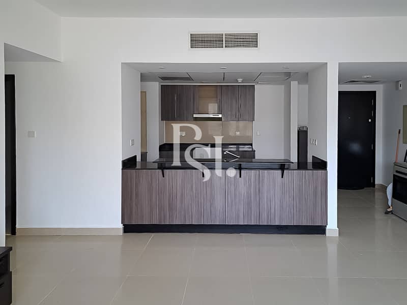 5 al-reef-down-town-abu-dhabi-living-area. JPG