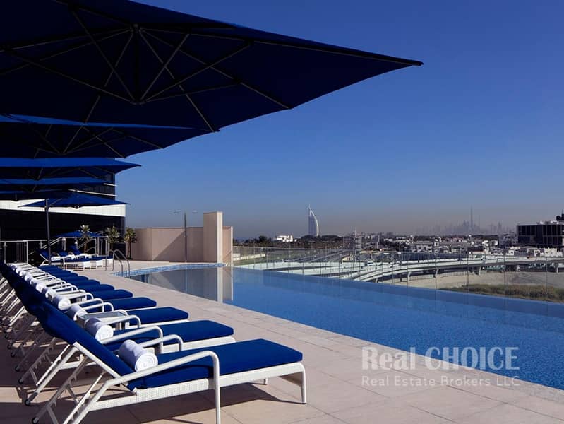 10 Avani Pool . jpg