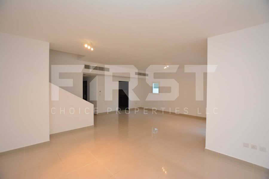 3 Internal Photo of 5 Bedroom Villa in Al Reef Villas 348.3 sq. m-3749 sq. ft-Abu Dhabi -UAE (45). jpg