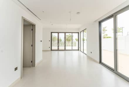 4 Bedroom Villa for Rent in Tilal Al Ghaf, Dubai - Closed Kitchen | Ready to Move In | Brand New