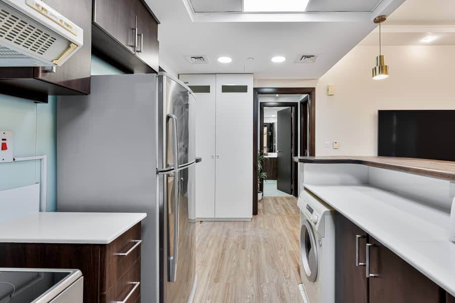 9 Full Kitchen. jpeg