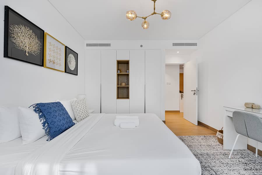 15 Bedroom. jpg