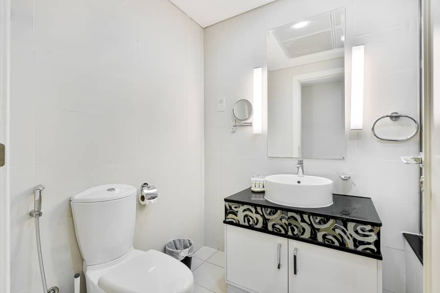 12 Bathroom 2. jpeg