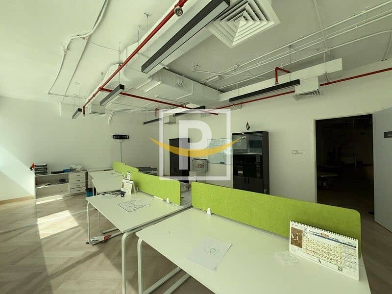 Chiller Free | Fitted Office | Ready To Move In Chiller Free | Fitted Office | Ready To Move In