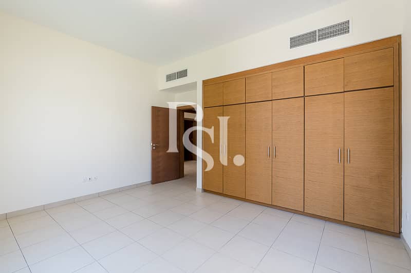 8 golf-garden-khalifa-abu-dhabi -bedroom. JPG