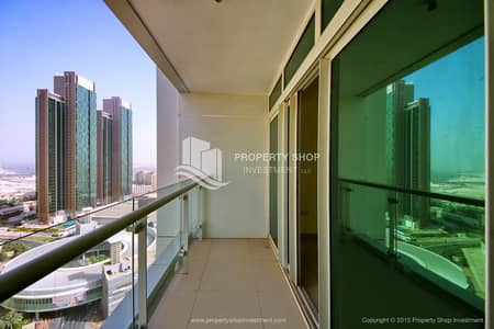 1 Bedroom Flat for Sale in Al Reem Island, Abu Dhabi - 1-bedroom-apartment-al-reem-island-marina-square-tala-tower-balcony. JPG