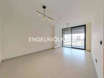 2 Bedroom Apartment for Rent in Jumeirah Village Circle (JVC), Dubai - Brand New > Exclusive > Big Layout > Study room