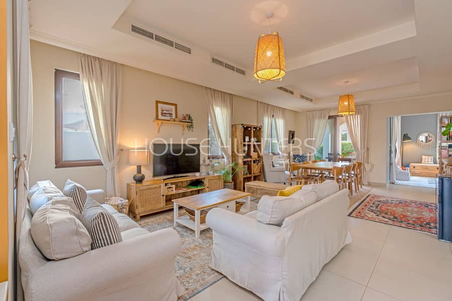 GREAT LAYOUT | GREAT LOCATION | CLOSE TO POOL GREAT LAYOUT | GREAT LOCATION | CLOSE TO POOL