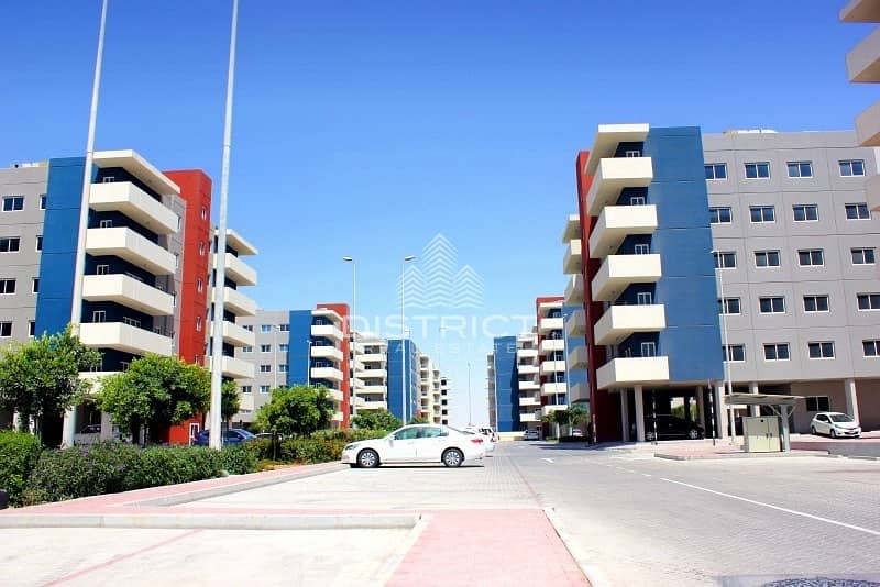 Superb 3BR Apartment in Al Reef Downtown