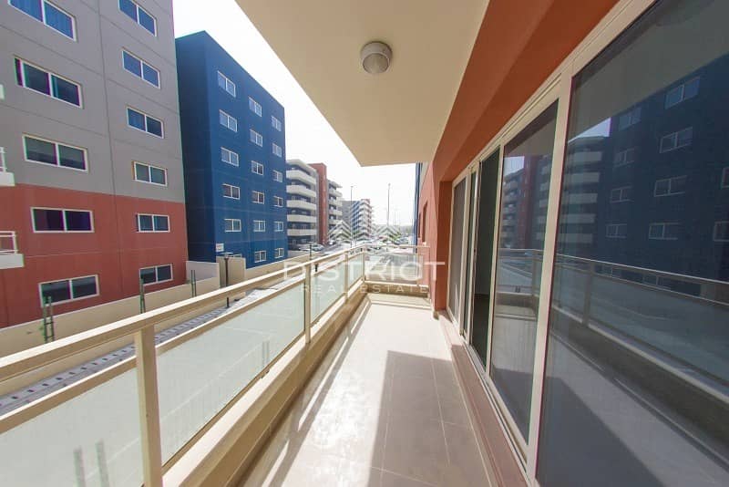 Well Maintained 2BR Apartment in Reef DT