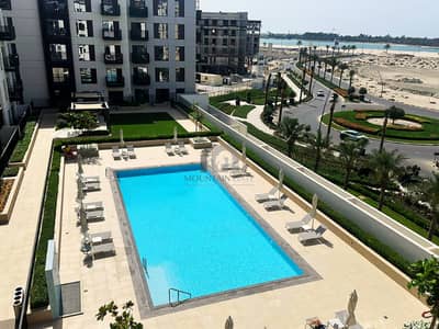 1 Bedroom Flat for Rent in Al Khan, Sharjah - Excellent Pool & Sea View Easy Dubai Access