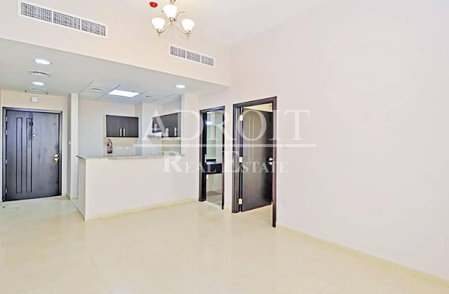 Hot Offer | No Balcony | 1BR Apt in Queue Point @ 32K for 1Chq Hot Offer | No Balcony | 1BR Apt in Queue Point @ 32K for 1Chq