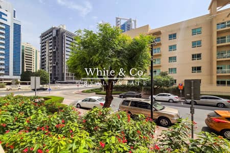 Studio for Rent in The Greens, Dubai - Chiller Free | Street View | Avail June