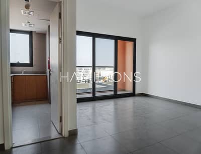 2 Bedroom Apartment for Sale in Aljada, Sharjah - Mamsha 107-11. jpg