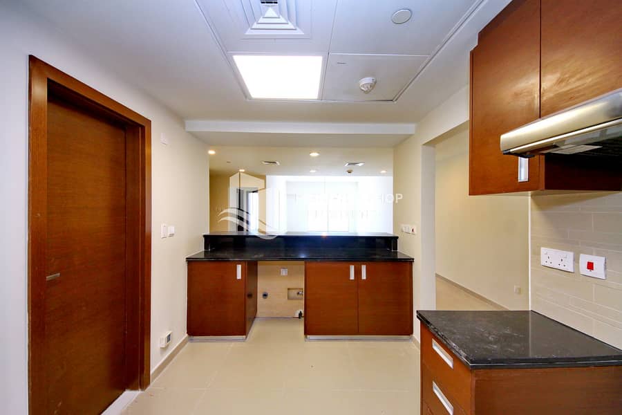 13 3-bedroom-apartment-al-reem-island-shams-abu-dhabi-gate-tower-kitchen-1. JPG