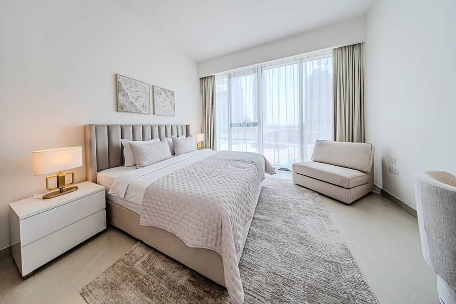 New apartment in Canal Front Residence Al Wasl