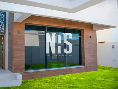 5 Bedroom Villa for Sale in Yas Island, Abu Dhabi - Fully upgrade corner villa / Pool & Majles