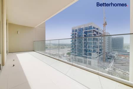 1 Bedroom Apartment for Sale in Al Raha Beach, Abu Dhabi - Open Kitchen | Balcony | Access to Private Beach