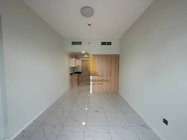 Next to Metro | Ready to Move | Pool View Next to Metro | Ready to Move | Pool View