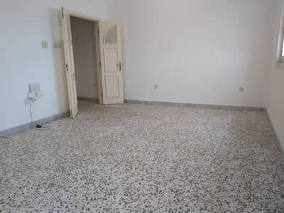 Lowest Price! 2 Bedrooms 3 Bathrooms Apt in Defense Balcony Easy Parking. Lowest Price! 2 Bedrooms 3 Bathrooms Apt in Defense Balcony Easy Parking.