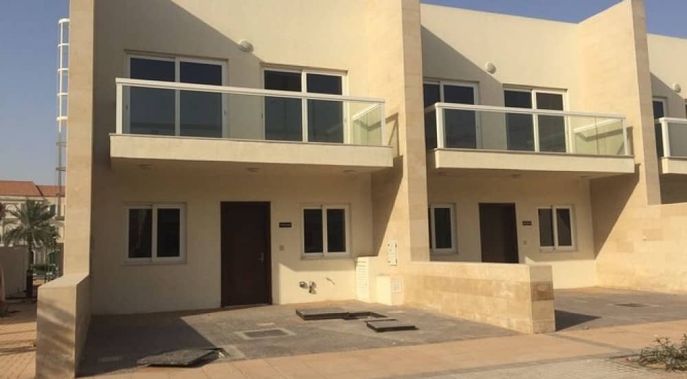 Luxury Location Quality Living Warsan Village 3 bed   Made Room 85000 by 4 cheque