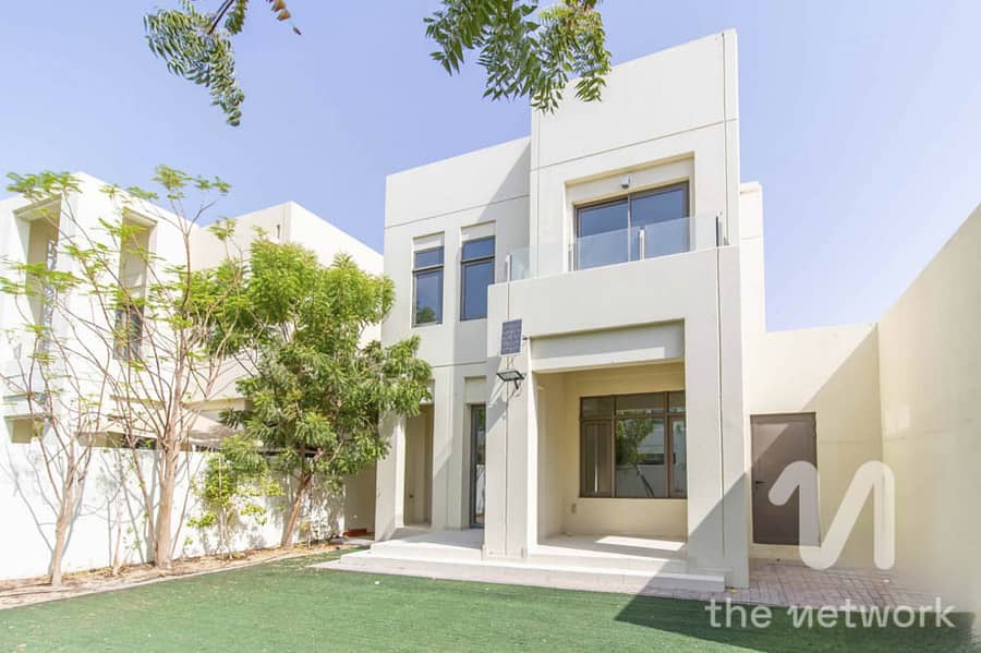 Таунхаус в Реем,Мира Оазис,Мира Оазис 1, 3 cпальни, 150000 AED - 11060707 Таунхаус в Реем,Мира Оазис,Мира Оазис 1, 3 cпальни, 150000 AED - 11060707