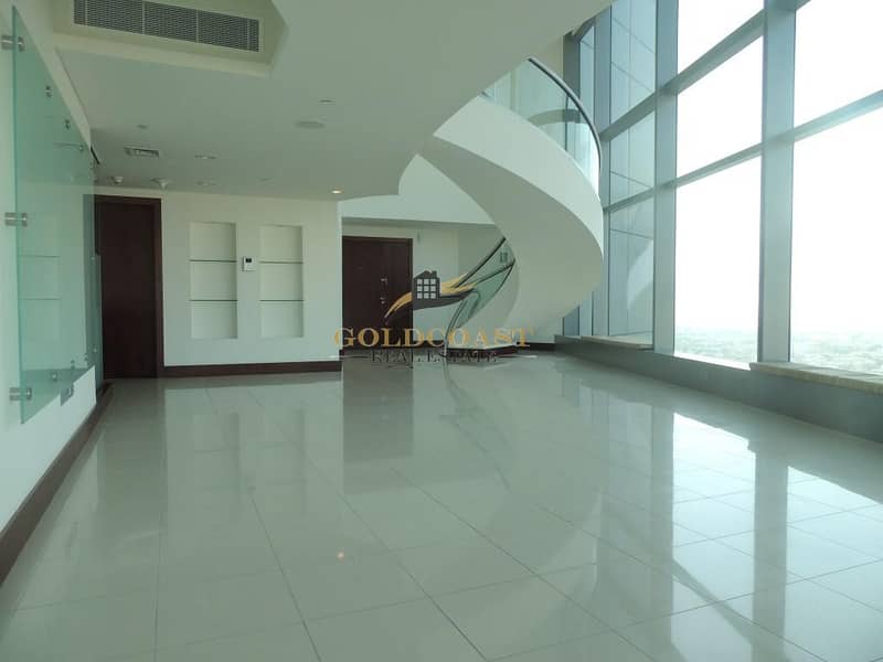 Lovely 3 bed|Spacious|Duplex|Balcony|DWTC Lovely 3 bed|Spacious|Duplex|Balcony|DWTC
