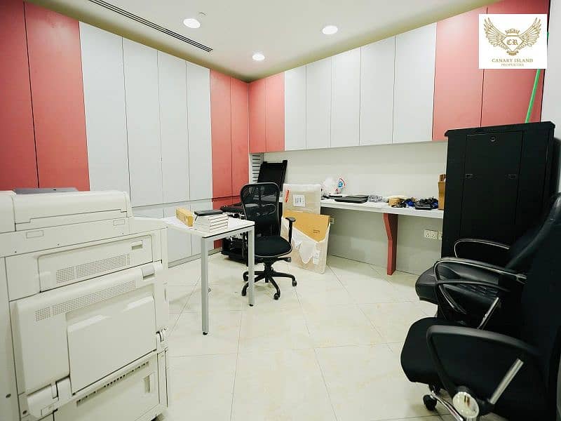 16 DIL00167. jpg