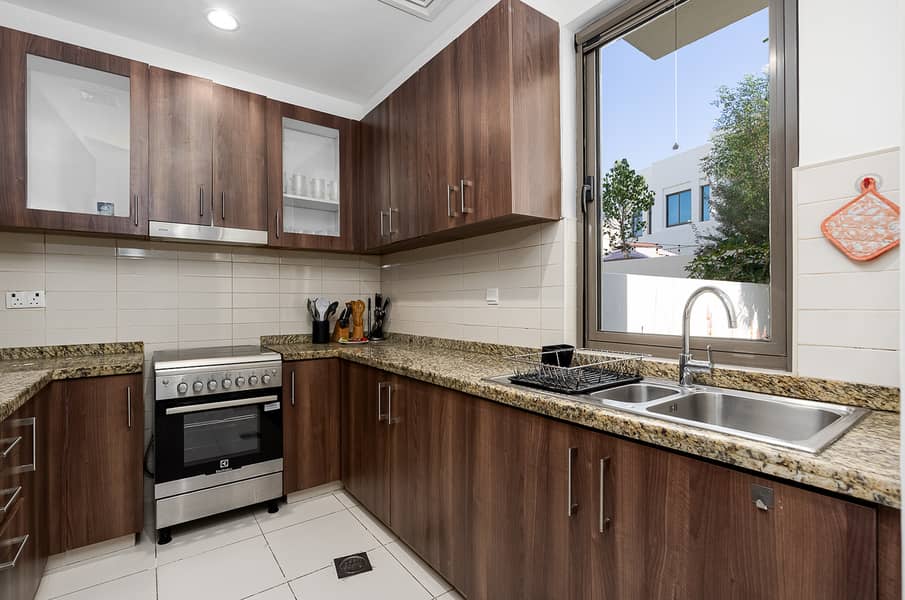5 Kitchen photo 2. JPG