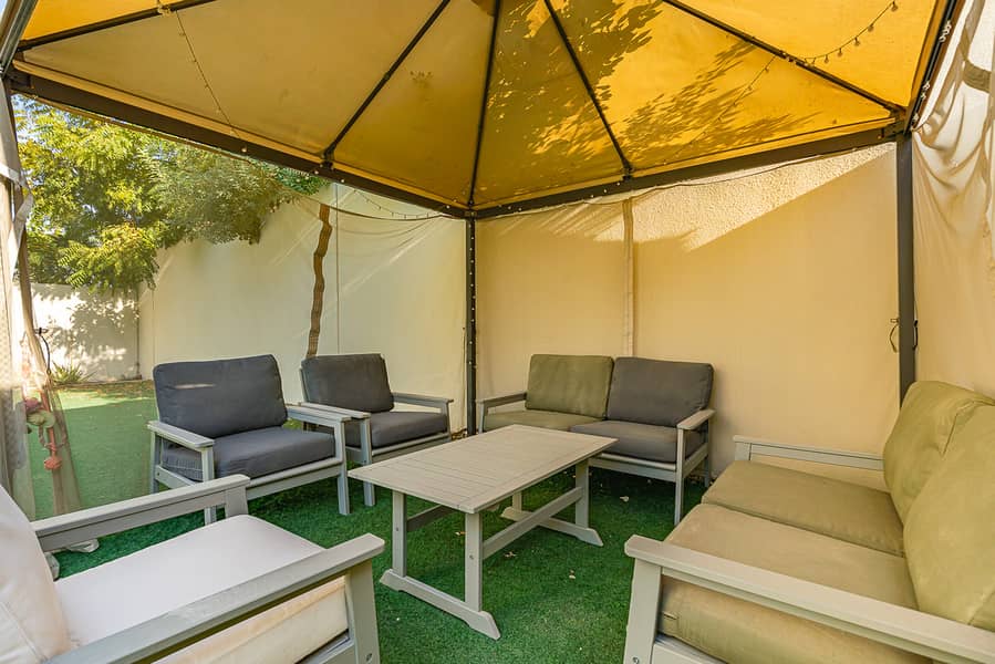 13 Outdoor photo 4. JPG